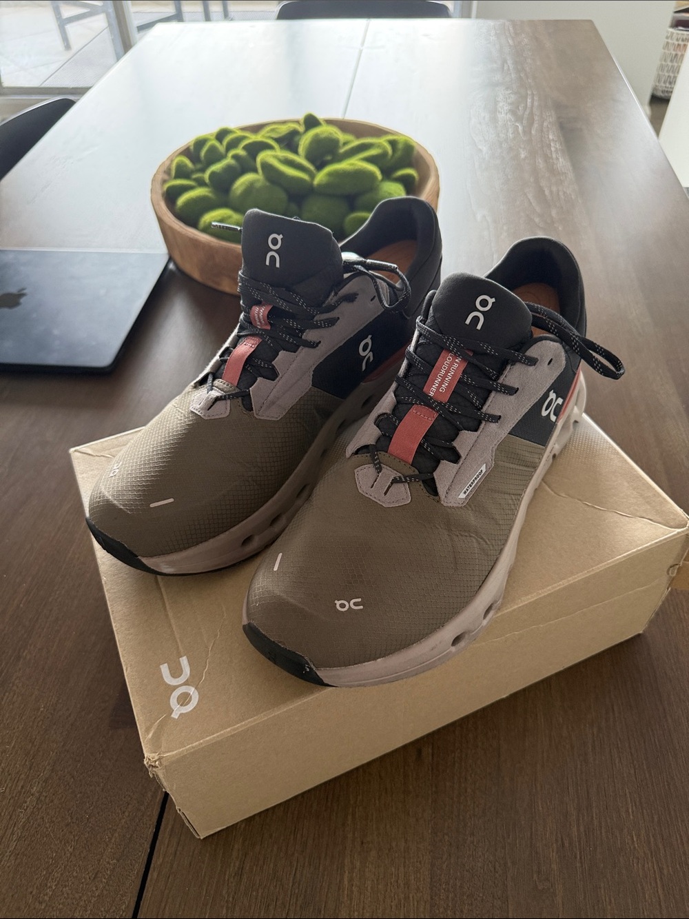 On Running Men’s Cloudnova Olive with Gray and Black Accents